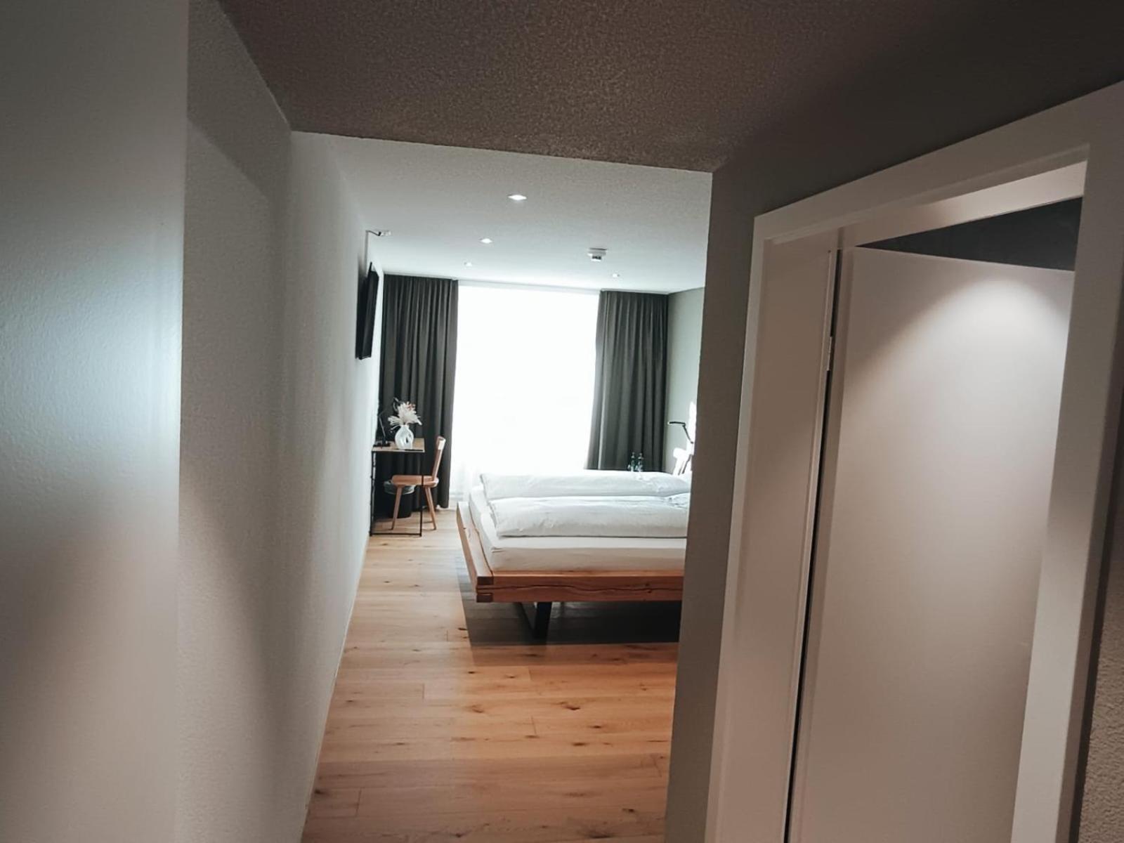Hotel Restaurant Krone Aarberg Kültér fotó