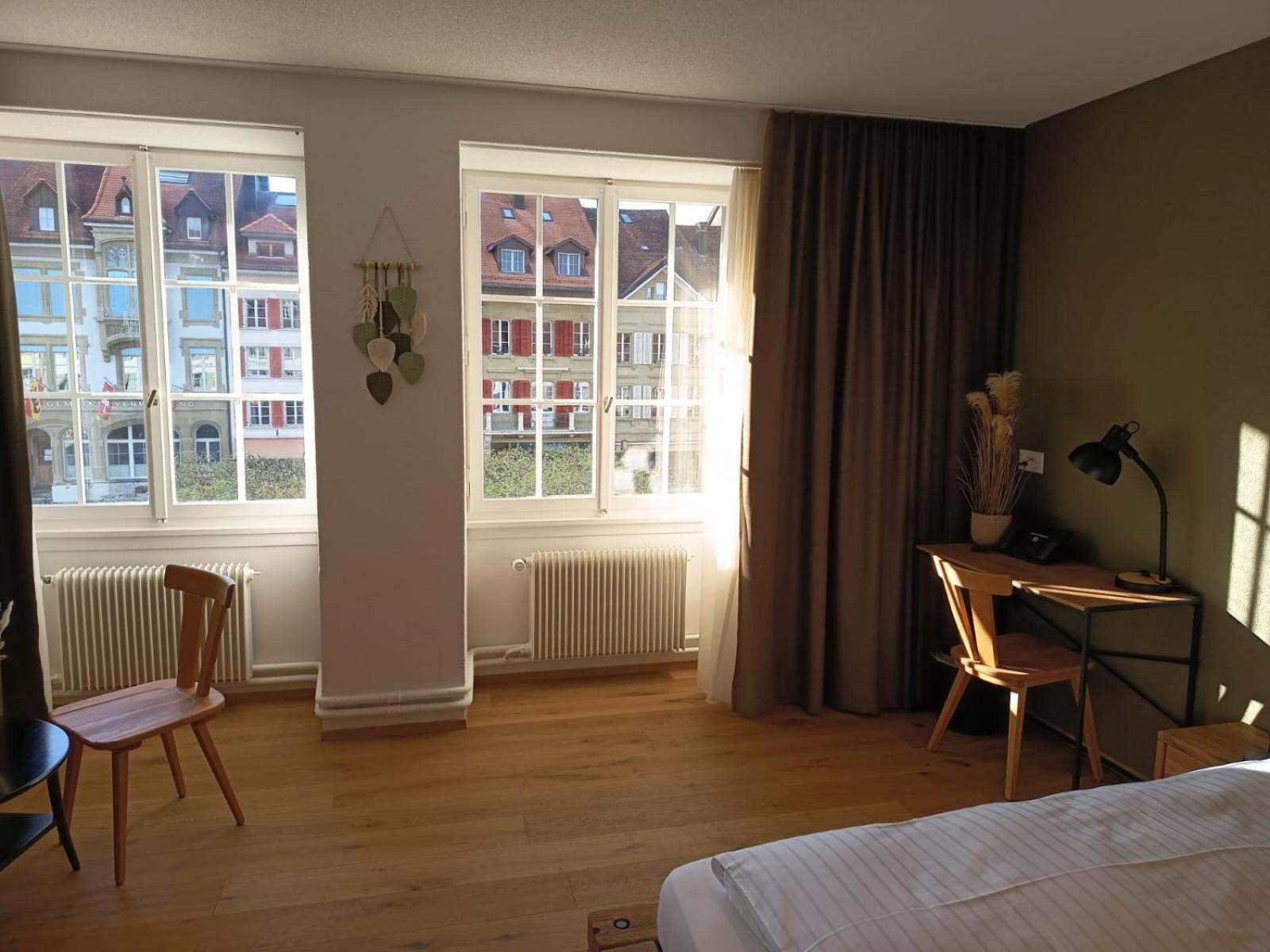 Hotel Restaurant Krone Aarberg Kültér fotó
