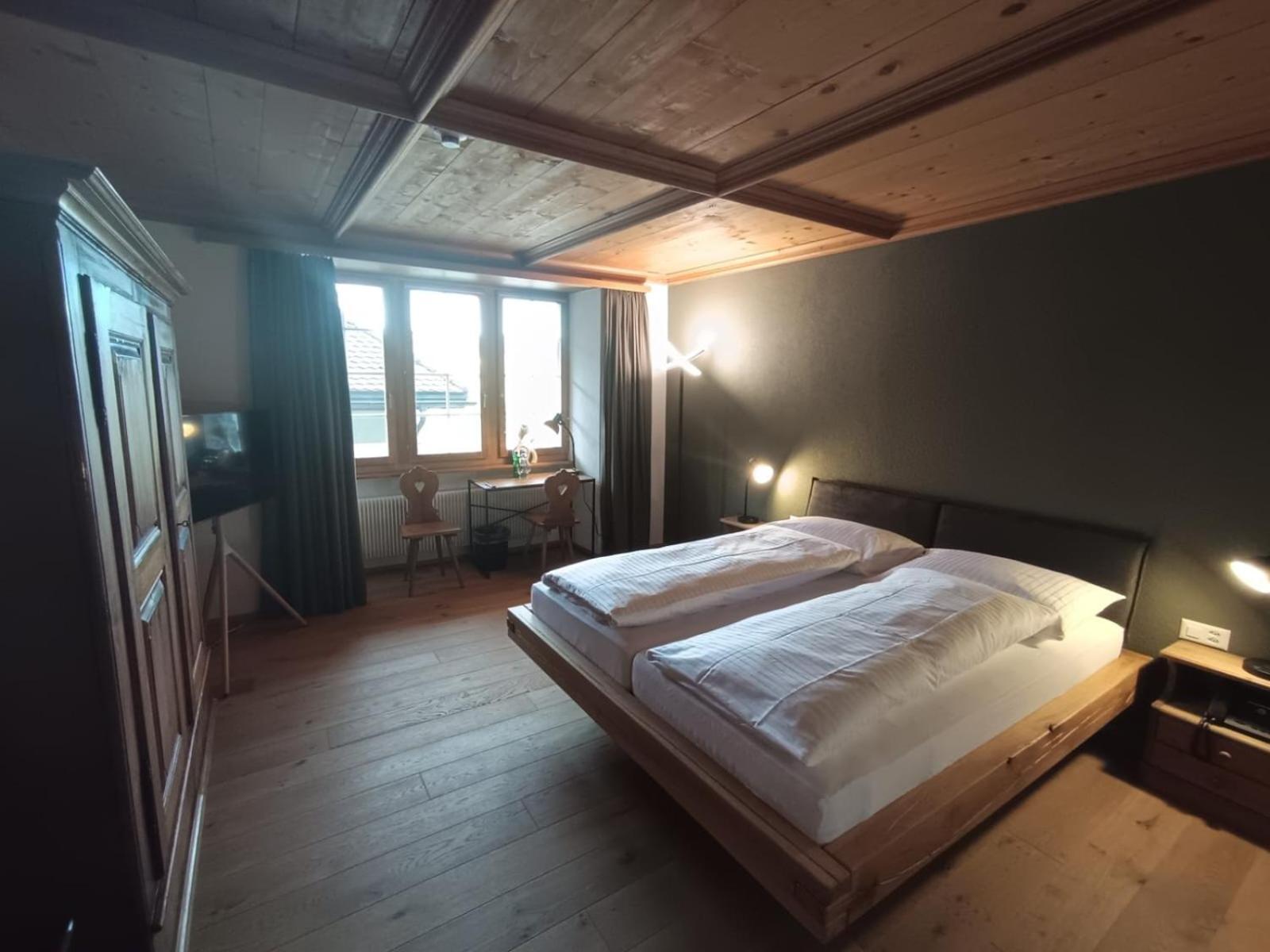 Hotel Restaurant Krone Aarberg Kültér fotó